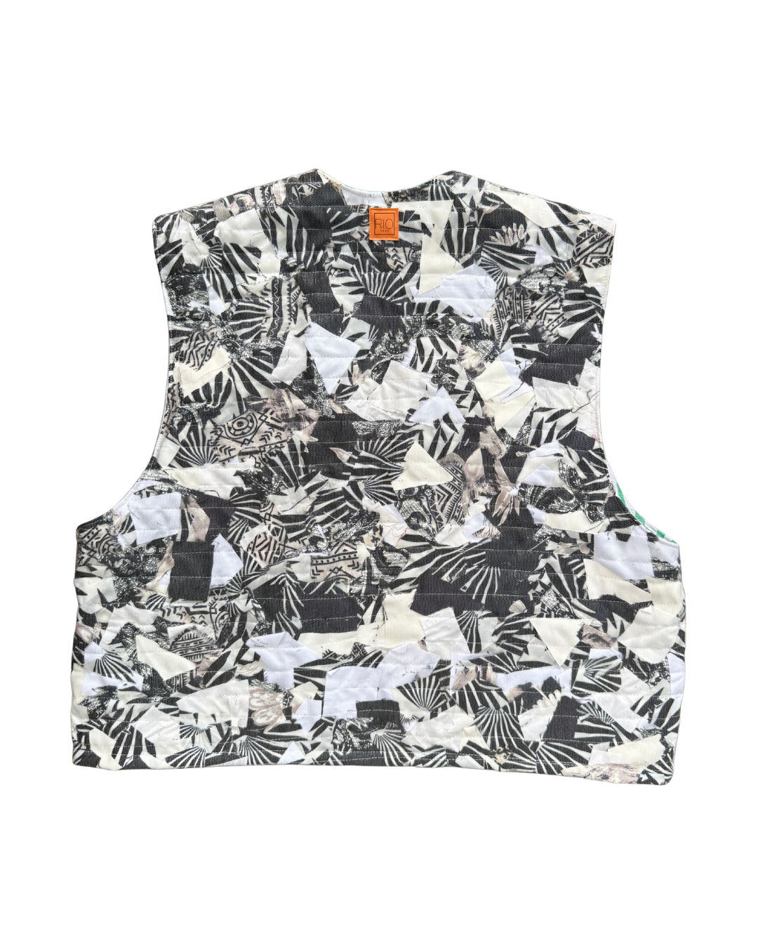 DANCE DANCE RIOTASO - ICE KENDI MULTI-POCKET VEST 09
