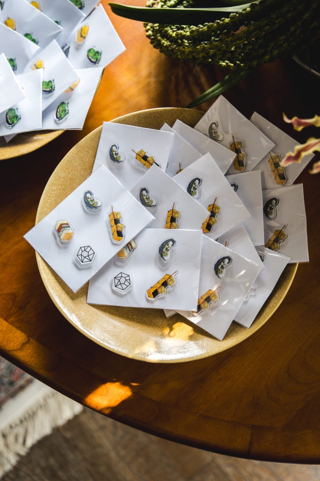 12/10 CLASSICS PIN SET A (Icon logo)