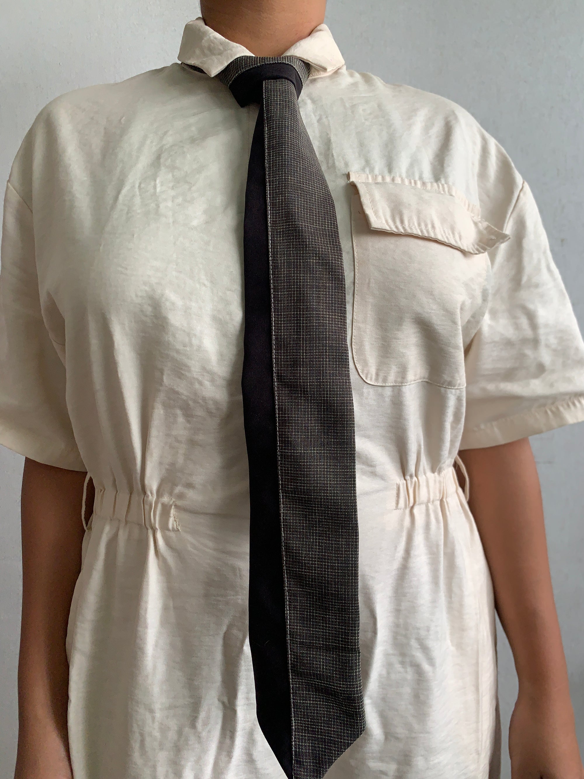 Necktie 14 - Serious Meeting