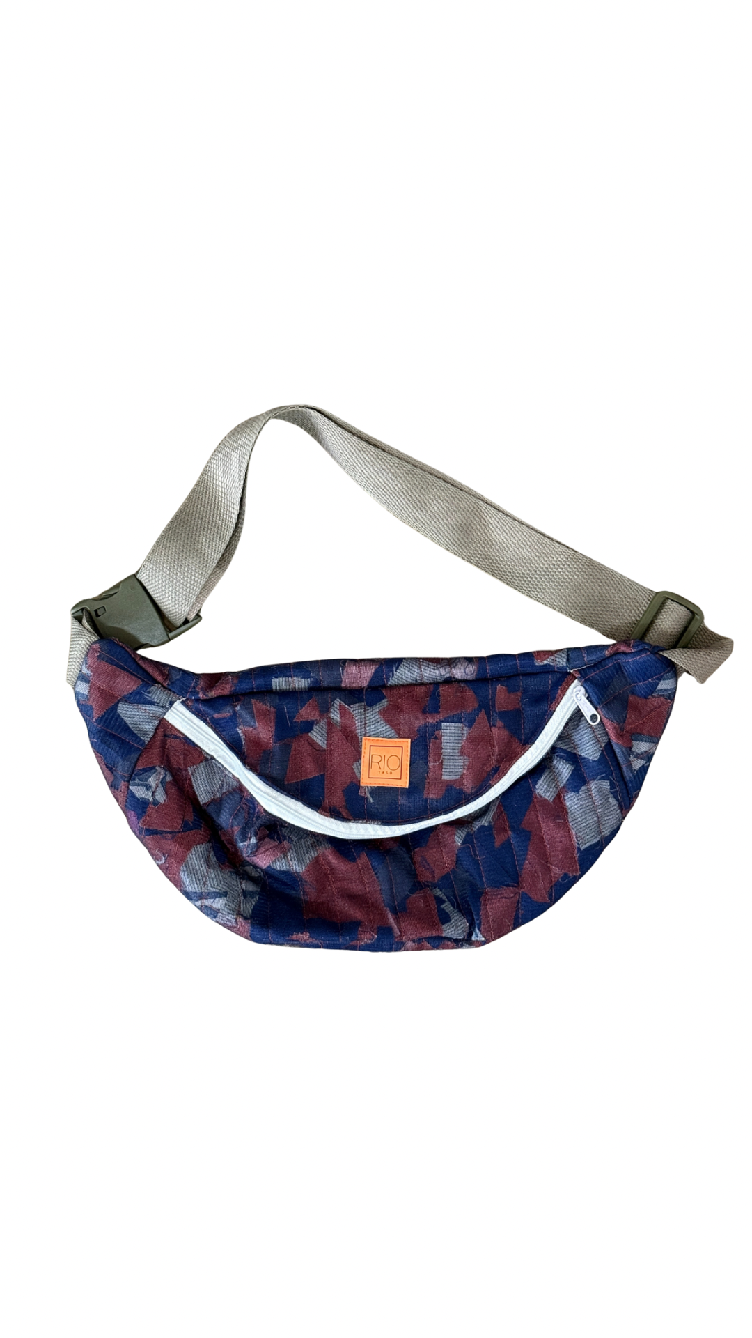 DANCE DANCE RIOTASO - ICE KENDI BELT BAG 01