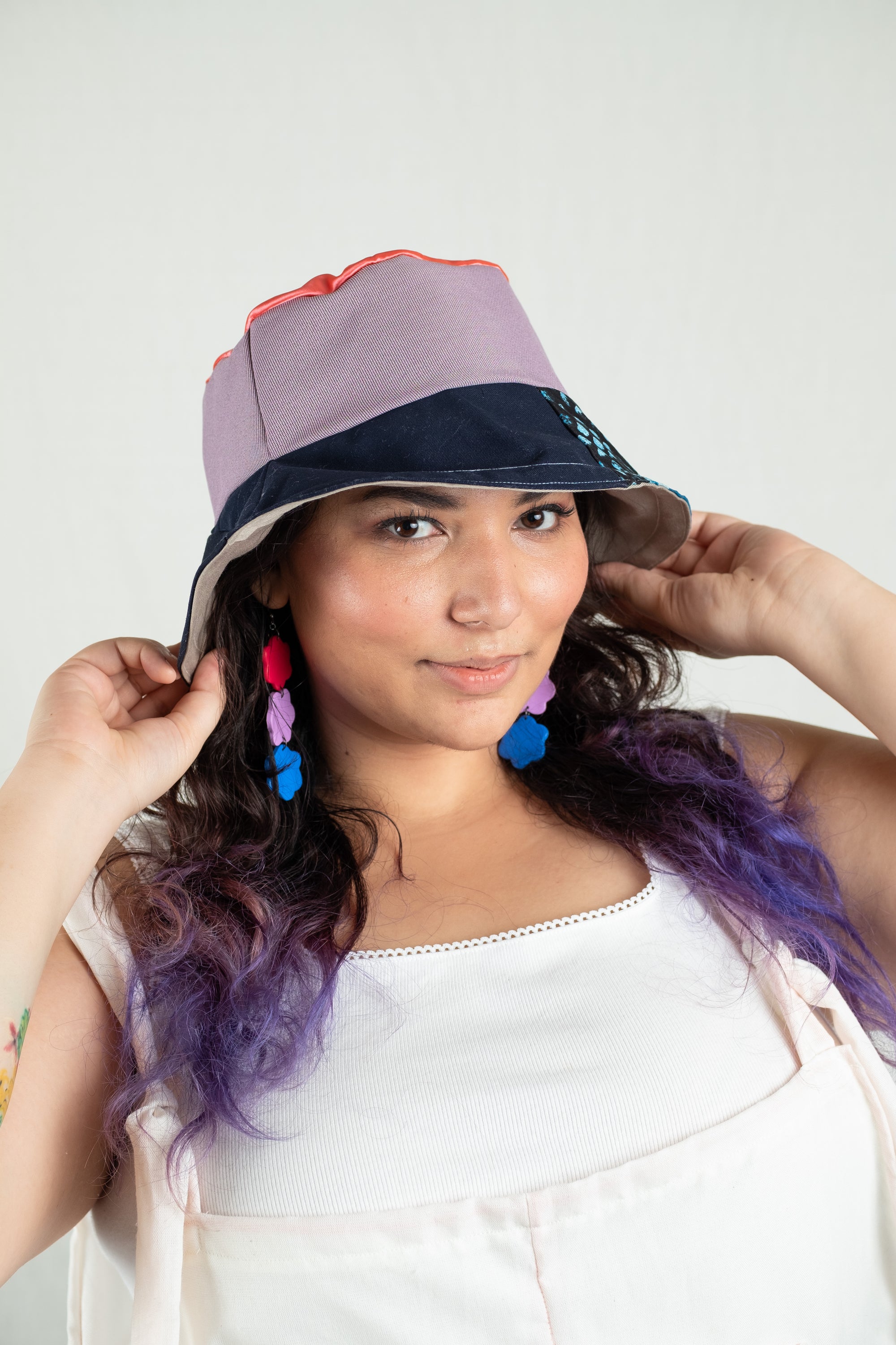 RIOtaso Rainbow Reversible Bucket Hat - Bisexual