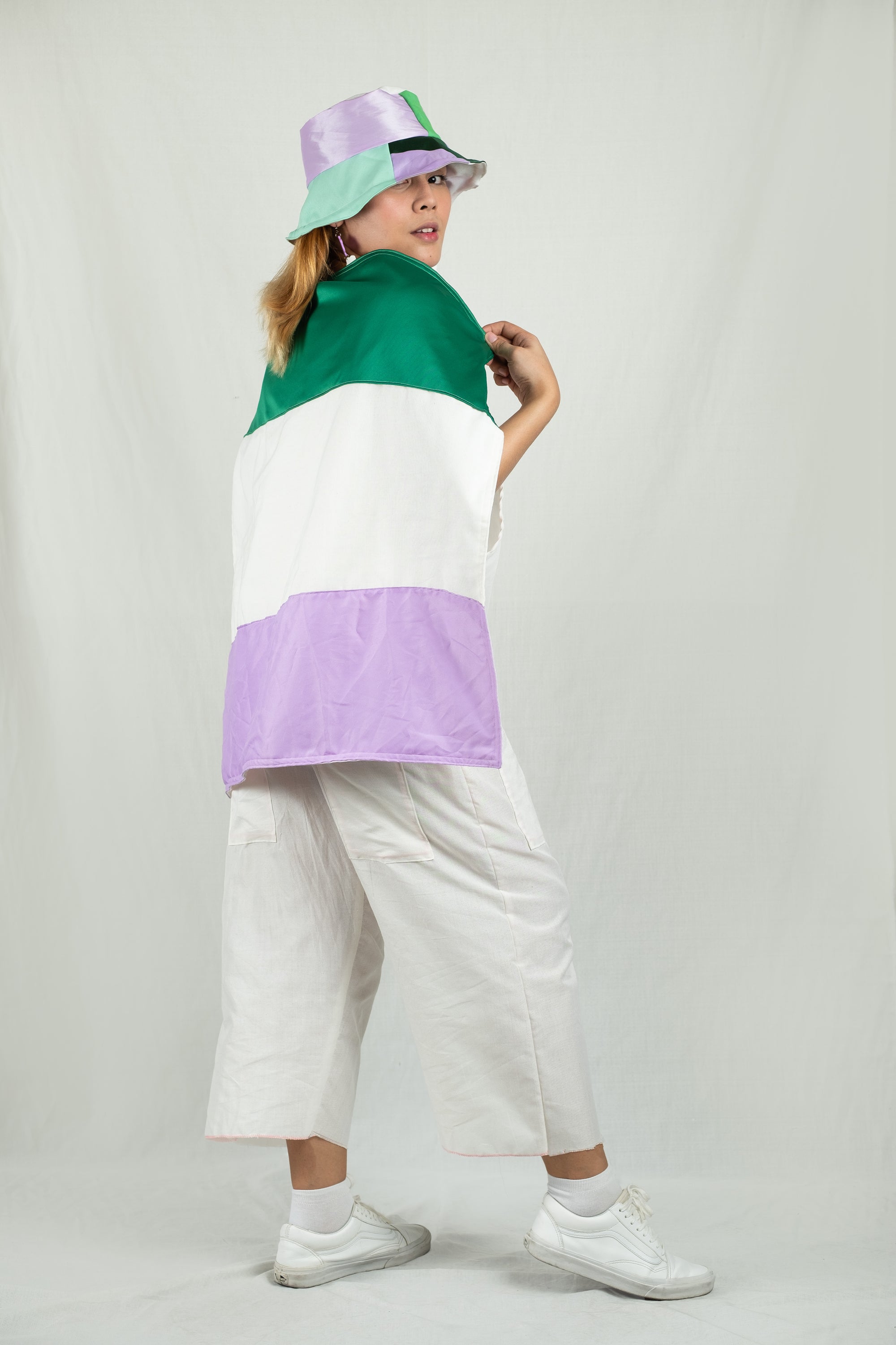 RIOtaso Rainbow Flag - Genderqueer