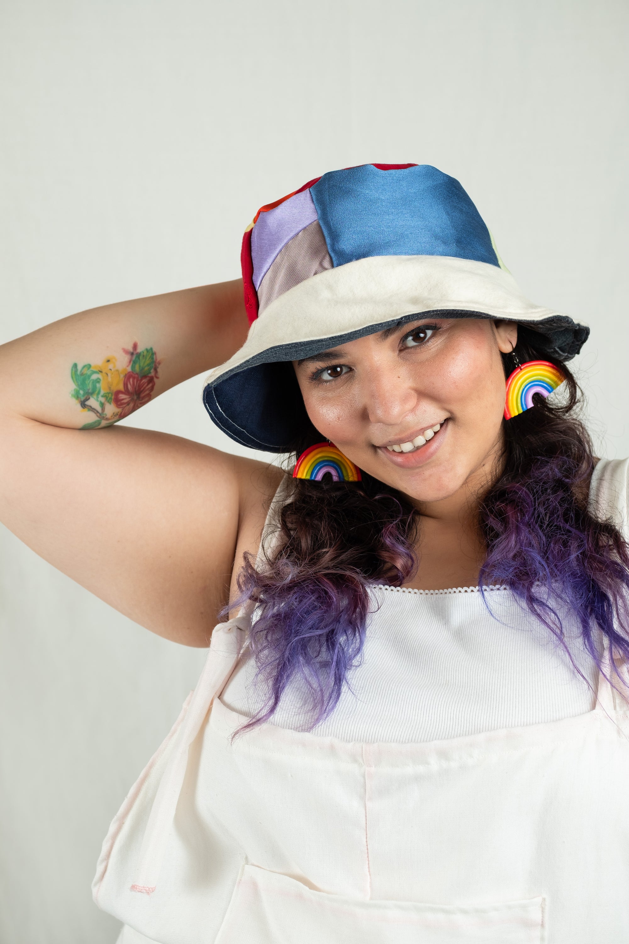 RIOtaso Rainbow Reversible Bucket Hat - Gay